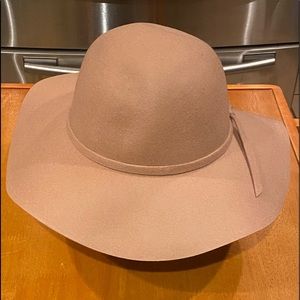 Bienvenu Women’s Wool Floppy Hat